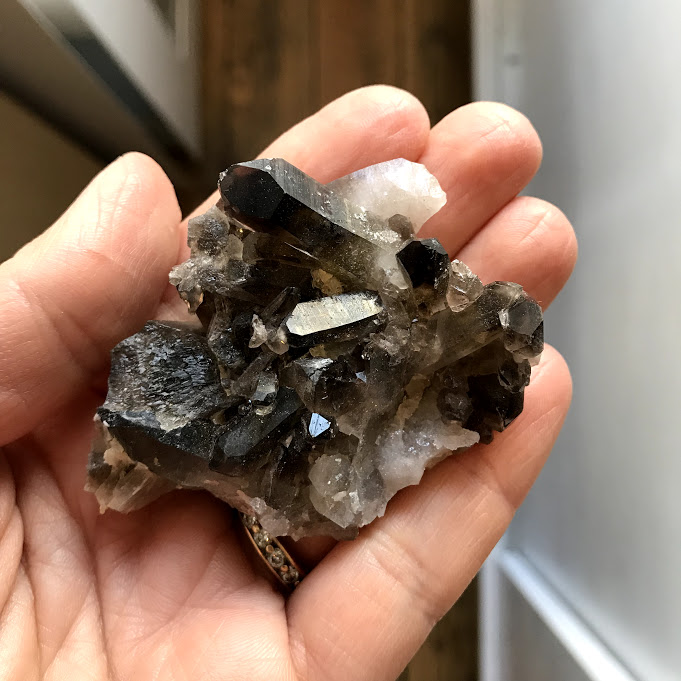 https://www.breatheinspiringgifts.com/wp-content/uploads/2018/04/Smoky-Quartz.jpg